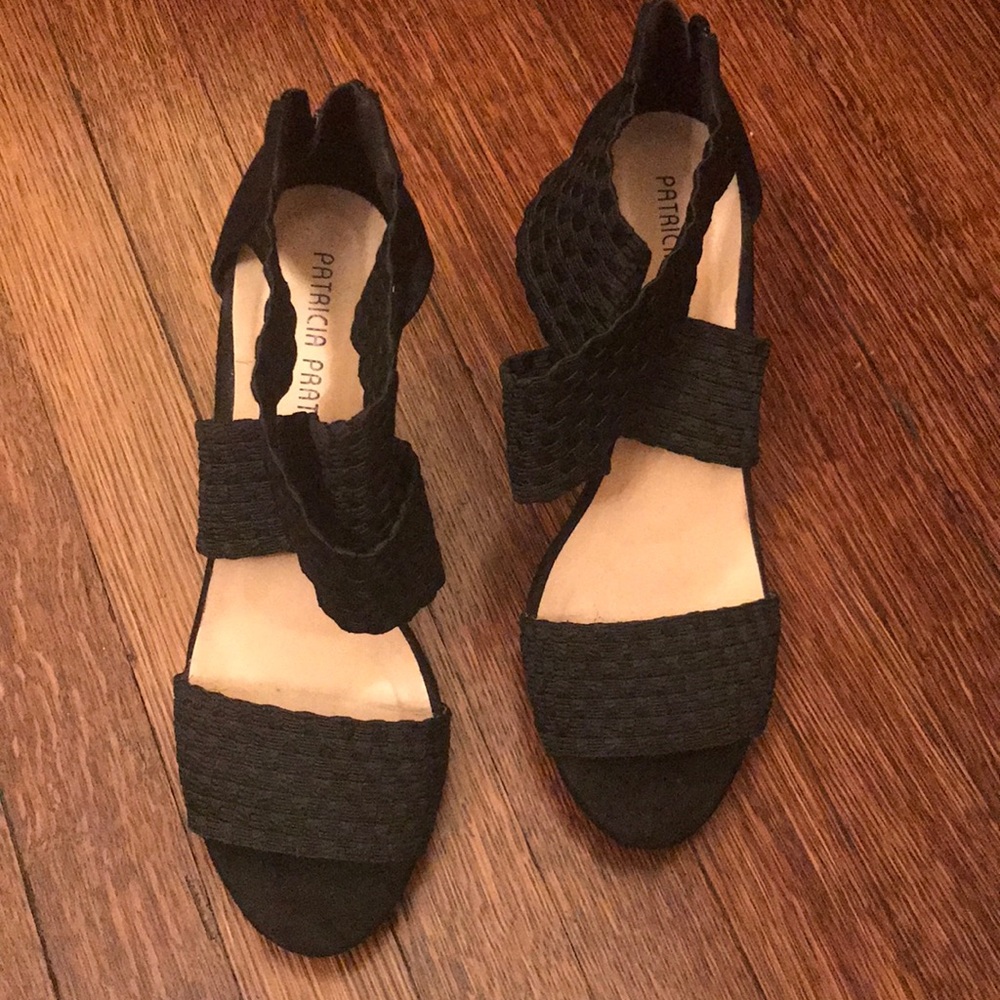 Black Thick Strap Wedges